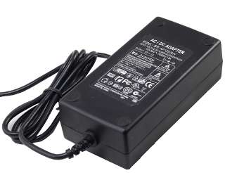 Fuente de 12V o 15V